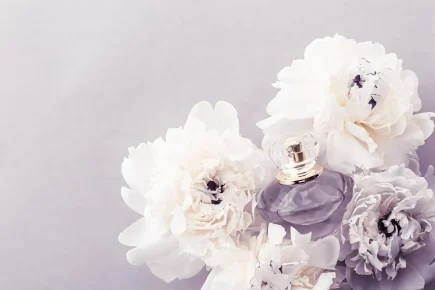 violet-fragrance-bottle-as-luxury-perfume-product-background-peony-flowers-parfum-ad-beauty-branding